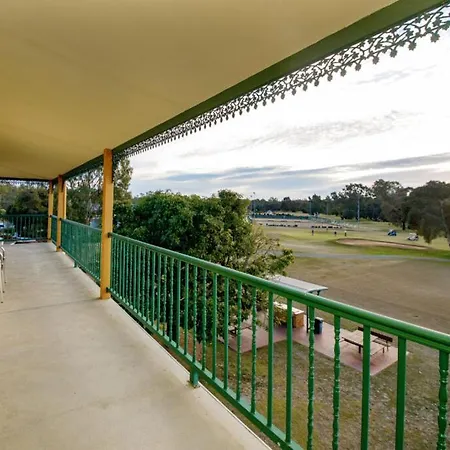Yarrawonga Mulwala Golf Club Hotel Exterior photo A balcony at the Adelaide Oval