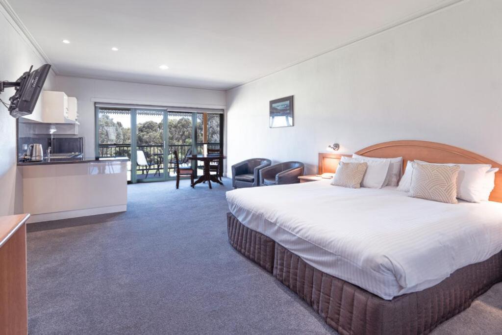 Mulwala Golf Club 5* Yarrawonga
