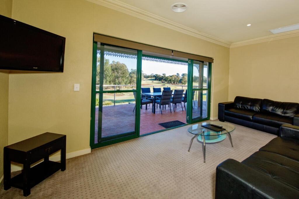 Mulwala Golf Club Resort Yarrawonga